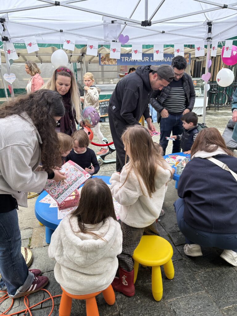 Animation Fête des Mères Sacha Events sur le marché de Bry-sur-Marne