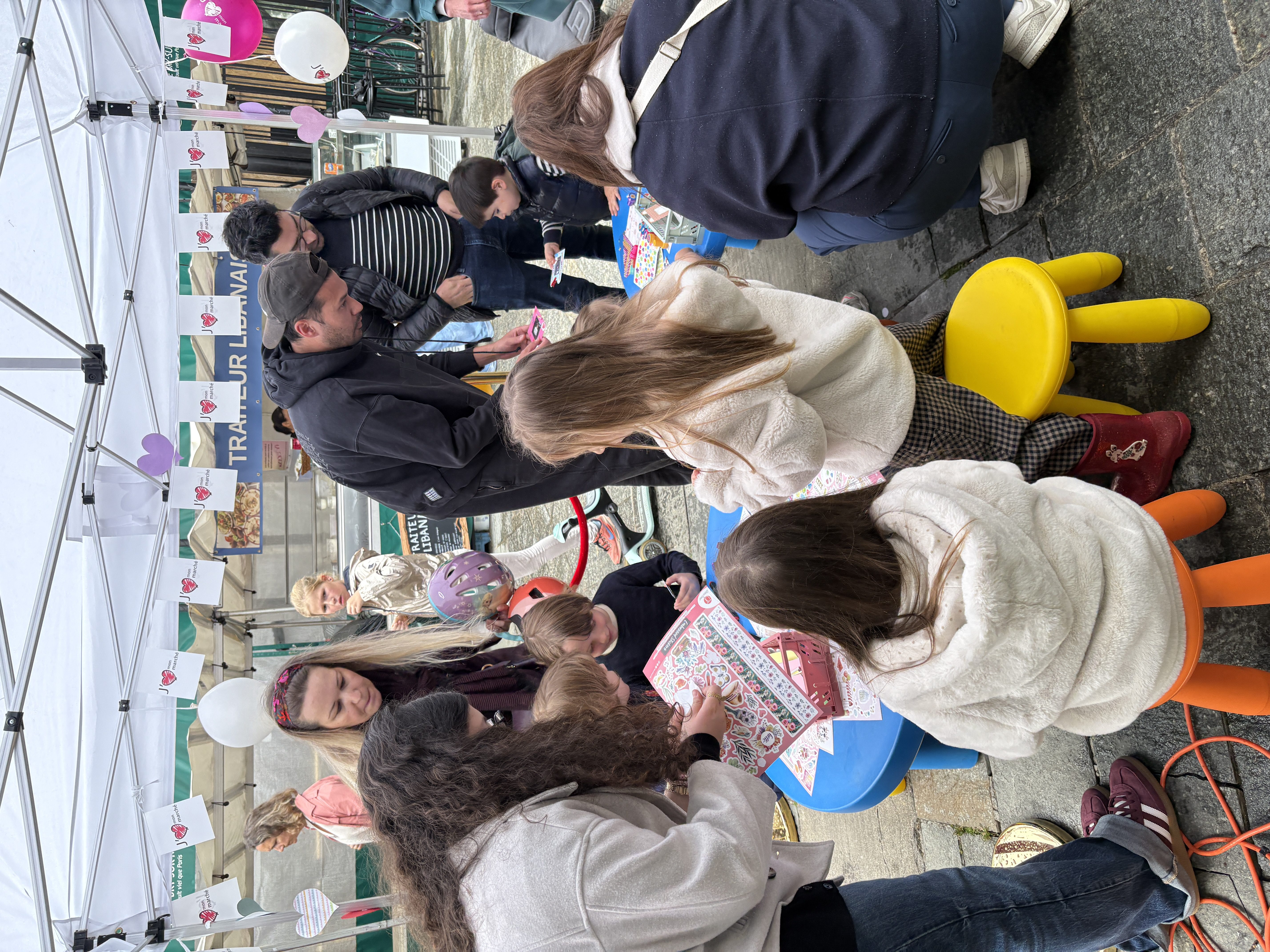 Animation Fête des Mères au marché de Bry-sur-Marne