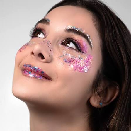 Animation maquillage paillettes Bat Mitzvah à Paris