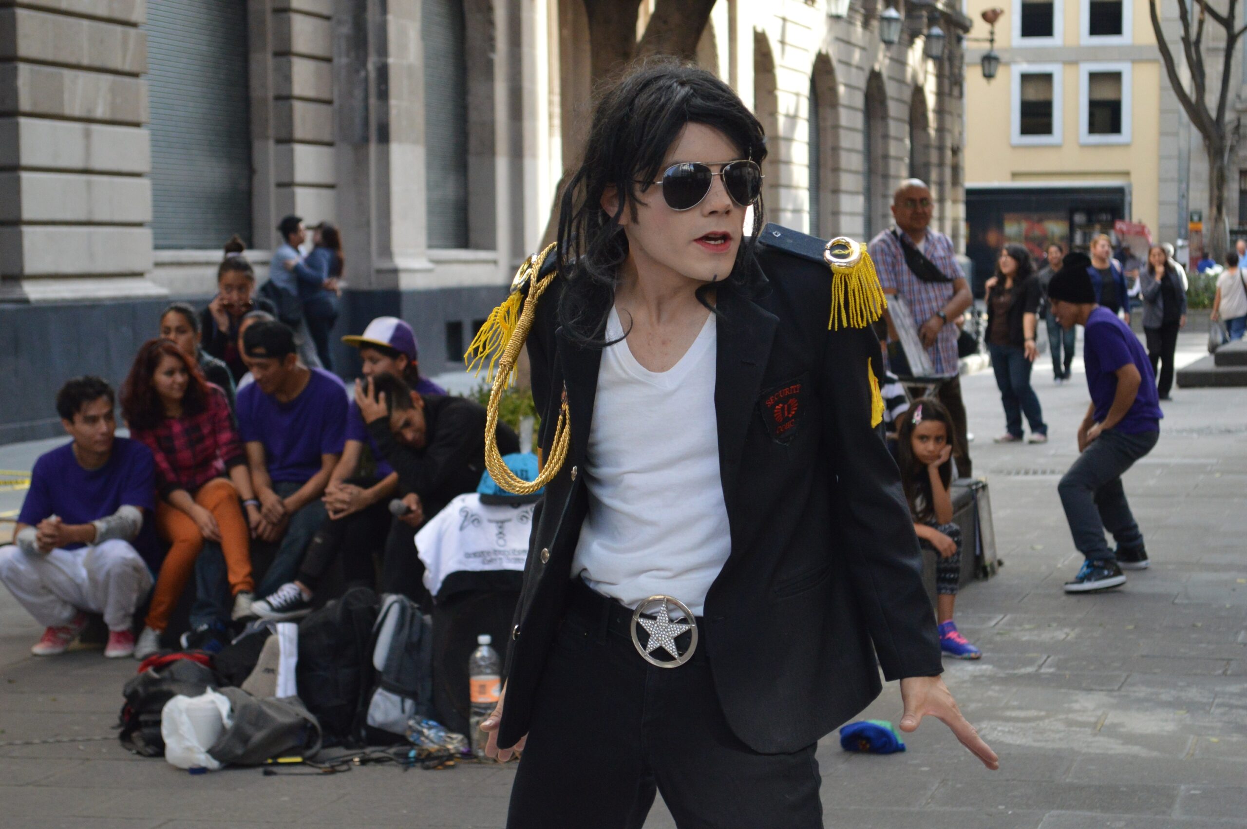 Sosie de Michael Jackson en performance lors d'un événement d'entreprise