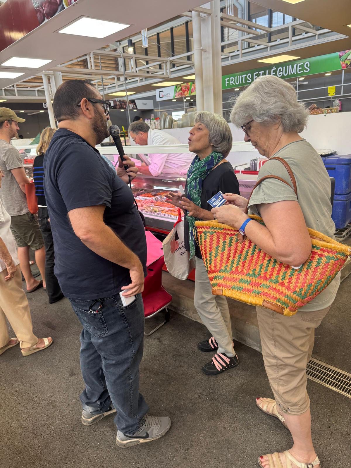 Animation micro auprès de clientes du marché des Clayes-sous-Bois