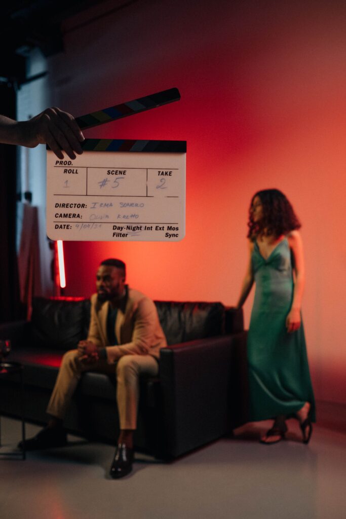 Participants sur un plateau de cinéma