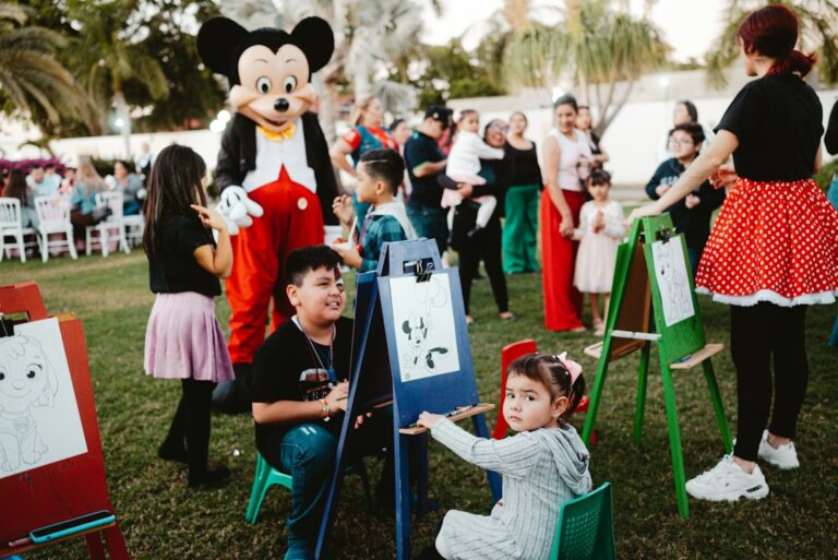 Atelier participatif pour enfants pendant un Family Day d'entreprise